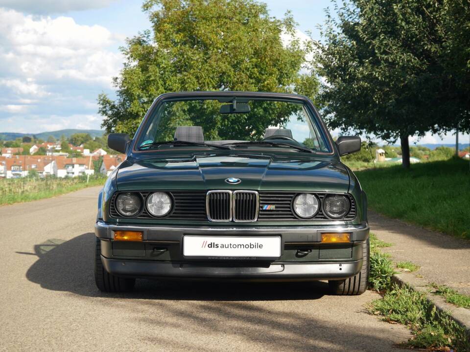 Bild 3/25 von BMW 320i (1990)