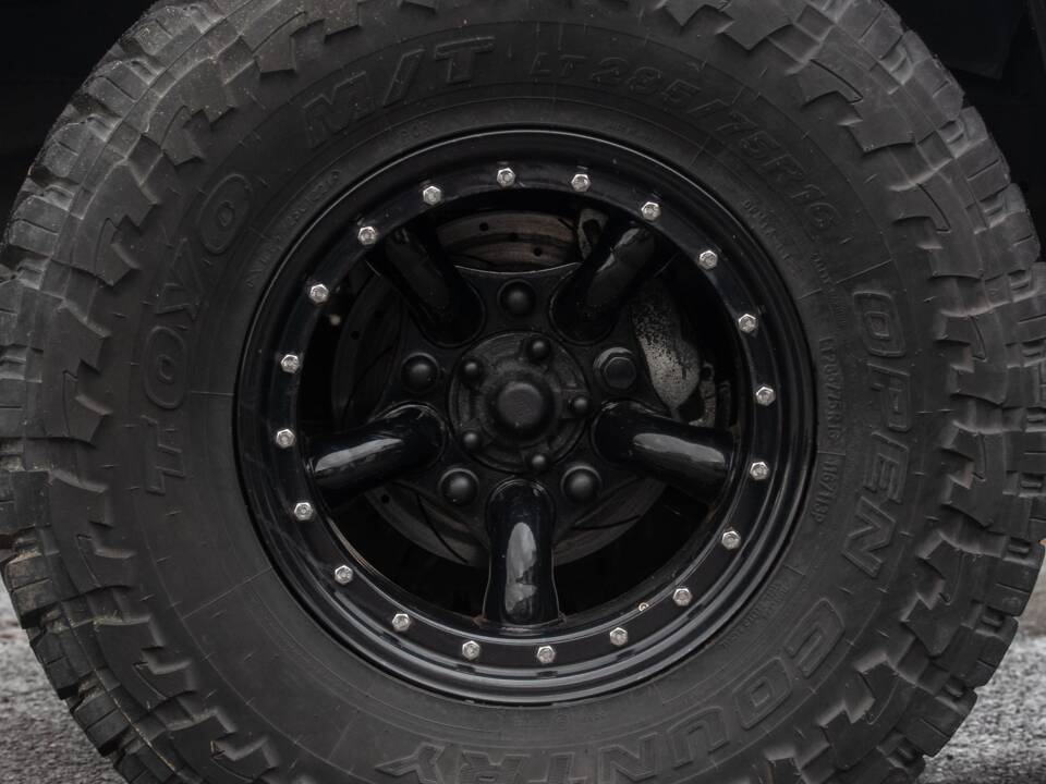 Image 29/50 de Land Rover Defender 110 Crew Cab SE (2010)