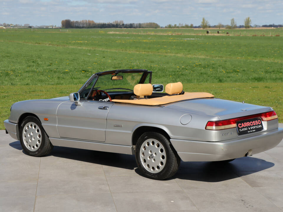 Image 37/50 of Alfa Romeo 2.0 Spider (1992)