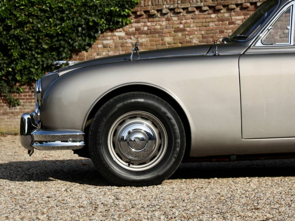 Immagine 41/50 di Jaguar Mk II 3.4 (1966)