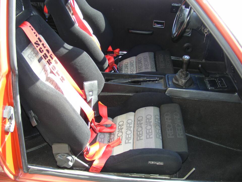 Image 17/34 of Opel GT 1900 (1972)