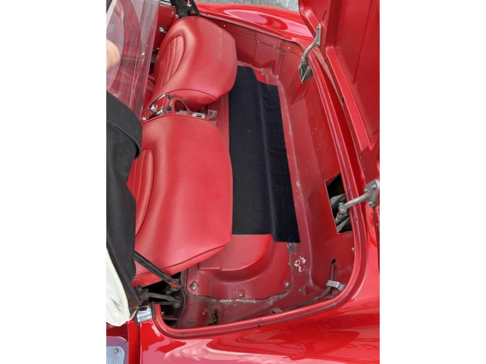 Image 29/50 of Chevrolet Corvette (1959)