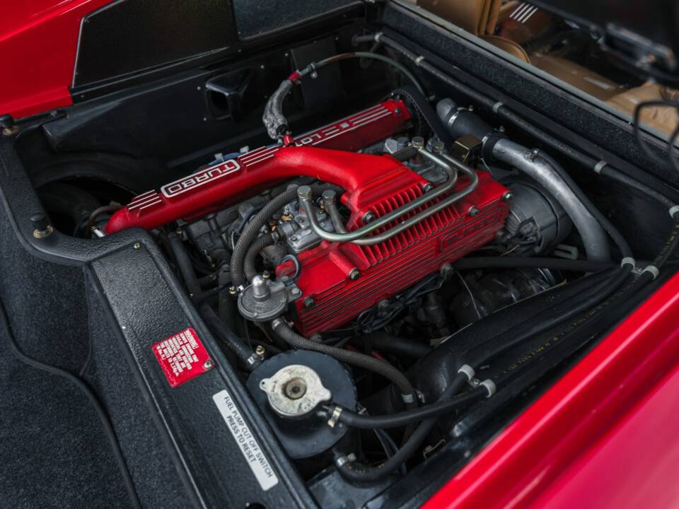 Image 22/22 of Lotus Esprit Turbo HC (1989)