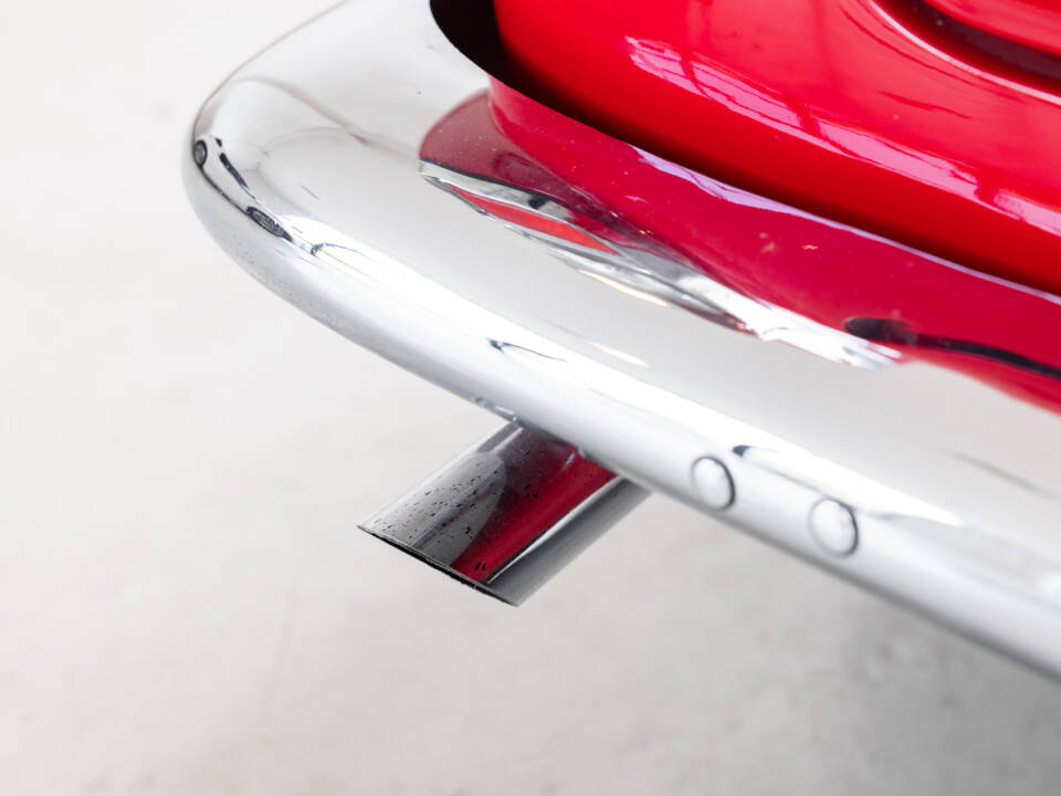 Image 36/39 of Alfa Romeo 2000 Spider (1960)