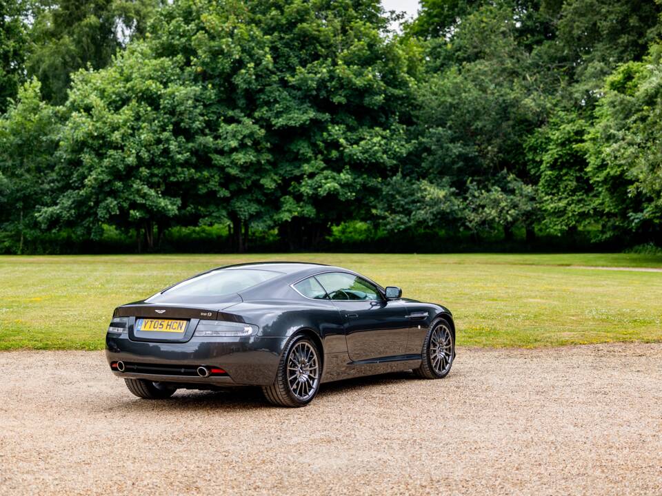 Bild 46/47 von Aston Martin DB 9 (2005)