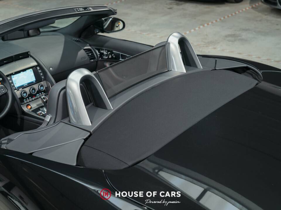 Bild 15/25 von Jaguar F-Type S (2017)