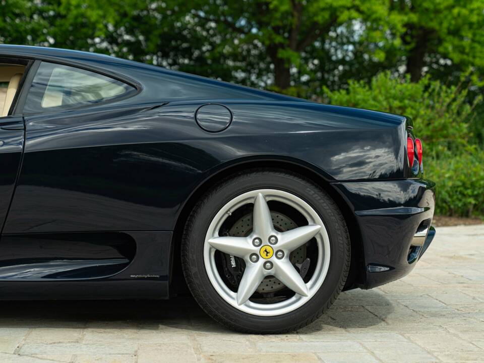 Image 22/50 of Ferrari 360 Modena (1999)