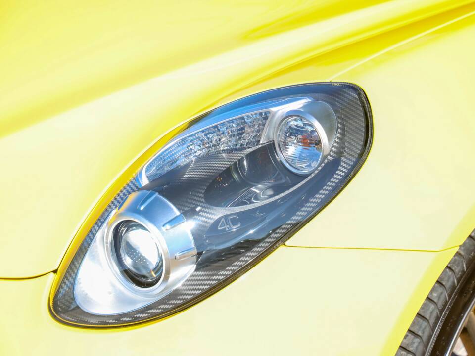 Image 28/50 of Alfa Romeo 4C Spider (2018)