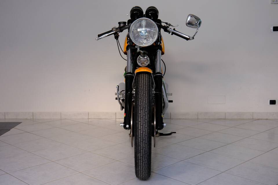 Afbeelding 30/96 van Ducati 750 Sport (1974)