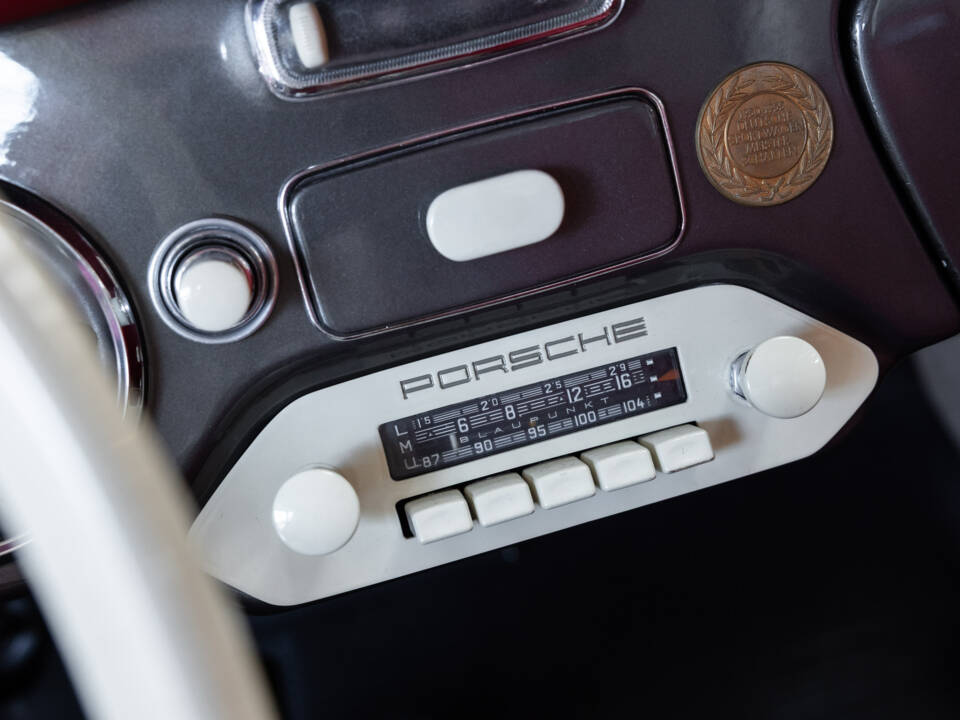Image 14/34 of Porsche 356 A 1600 (1957)