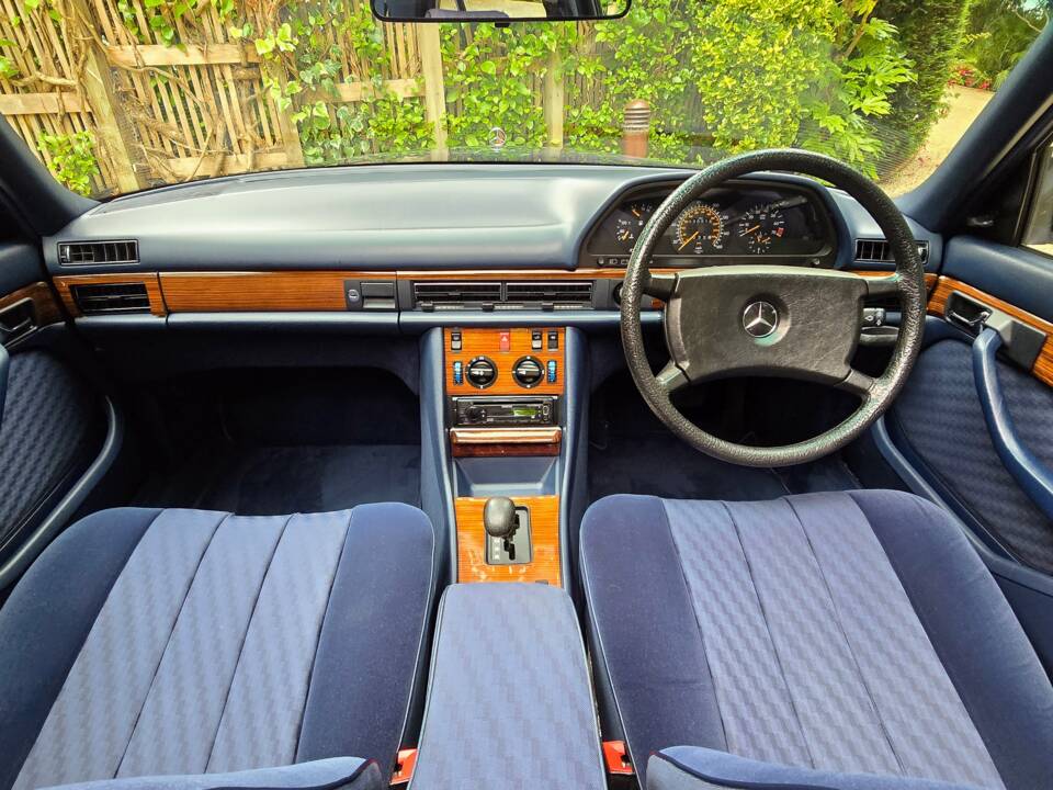 Afbeelding 74/88 van Mercedes-Benz 280 SE (1984)