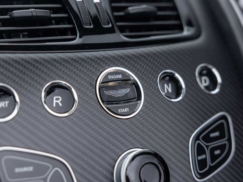 Afbeelding 49/75 van Aston Martin V12 Vantage AMR Roadster (2018)