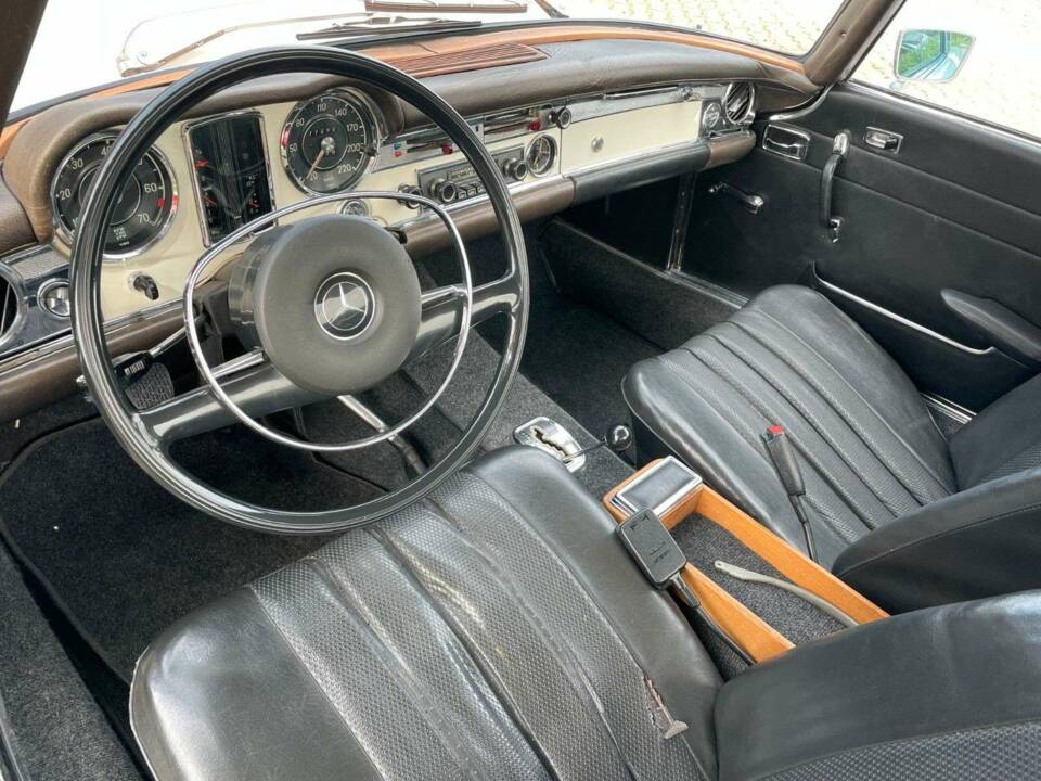 Image 12/20 of Mercedes-Benz 250 SL (1967)