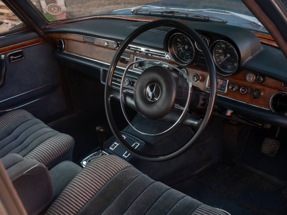 Bild 4/32 von Mercedes-Benz 300 SEL 6.3 (1972)