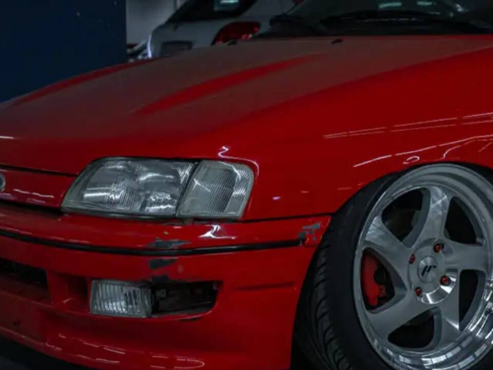 Bild 5/11 von Ford Escort 1.8 16v (1991)