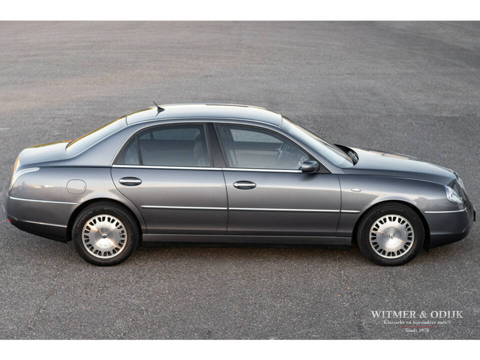 Imagen 8/33 de Lancia Thesis 3.0 V6 (2002)