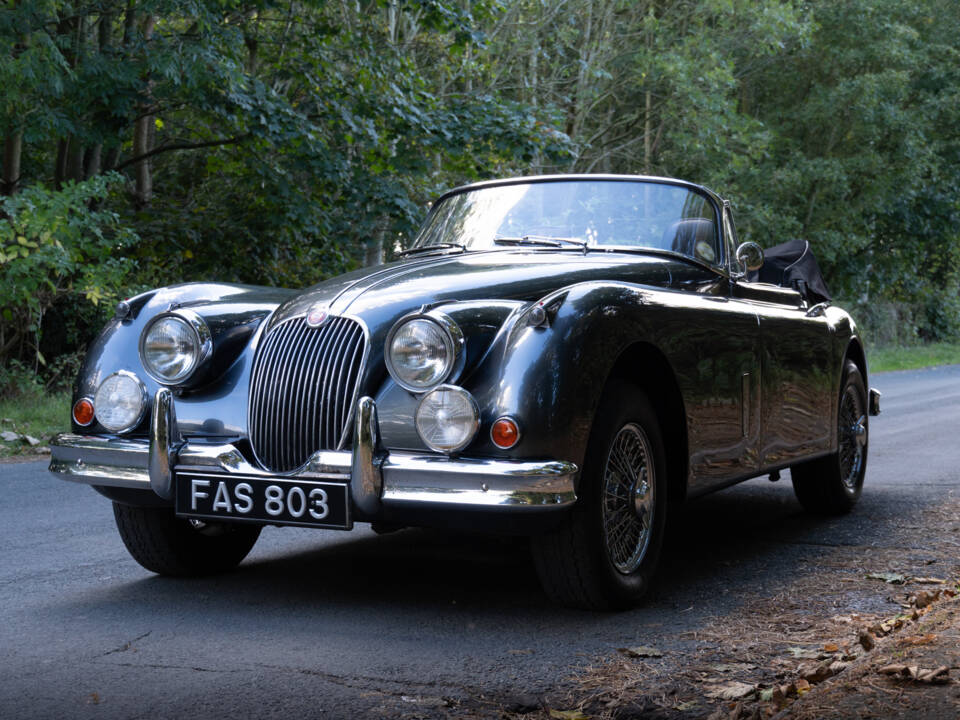 Afbeelding 3/15 van Jaguar XK 150 DHC (1959)