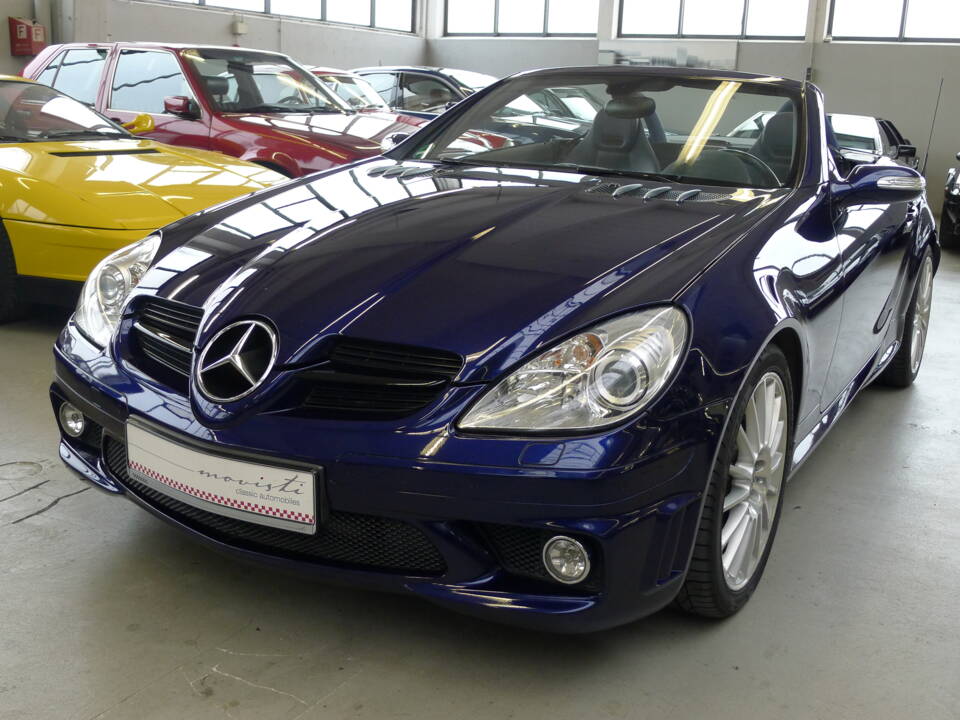 Image 28/45 of Mercedes-Benz SLK 55 AMG (2005)