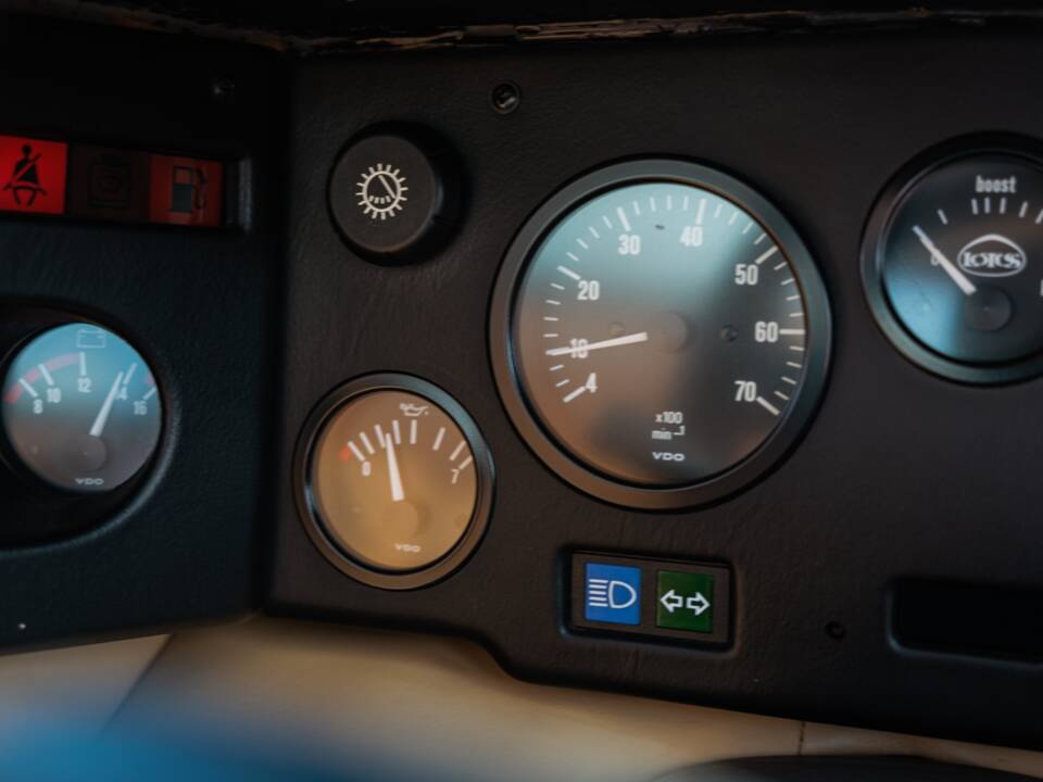 Afbeelding 13/47 van Lotus Esprit Turbo HC (1989)