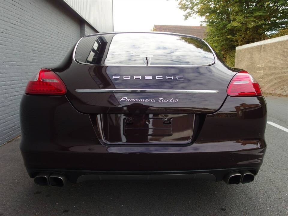 Bild 8/98 von Porsche Panamera Turbo (2009)