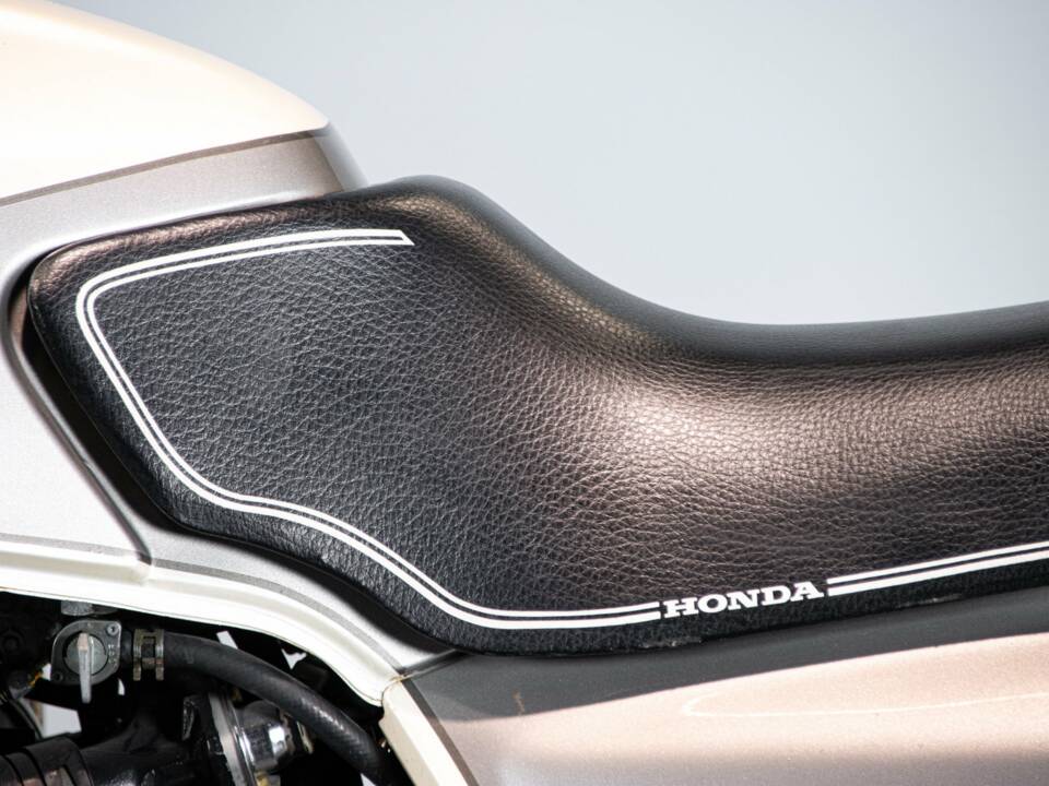 Image 14/50 of Honda CX 500 Turbo (1982)