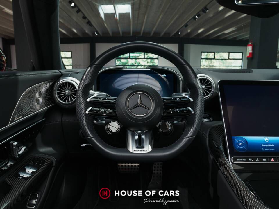 Image 16/25 de Mercedes-AMG SL 63 4MATIC+ (2024)