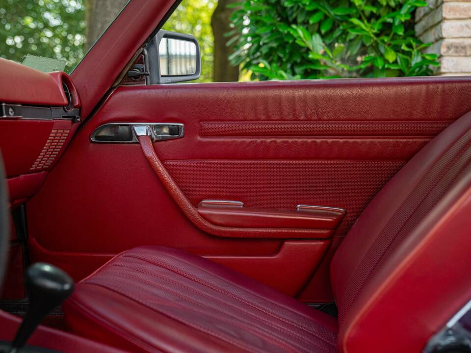 Image 33/50 de Mercedes-Benz 450 SL (1977)