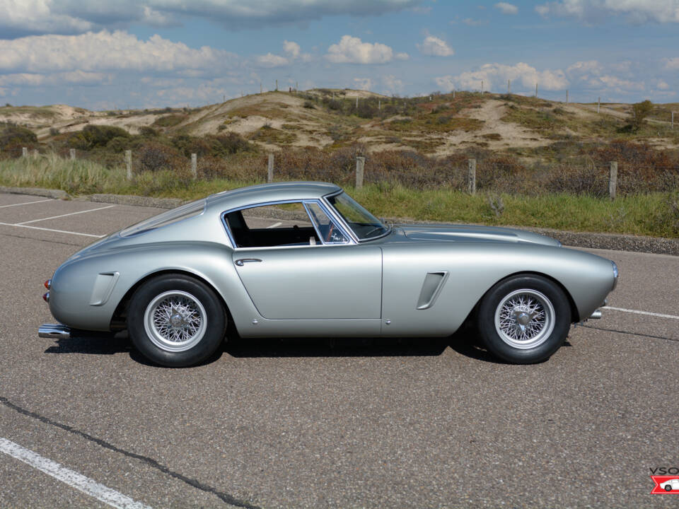 Image 8/24 of Ferrari 250 GT (1963)