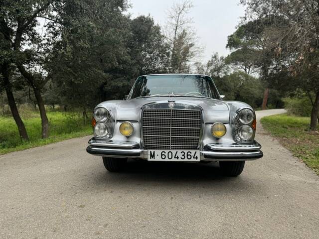 Imagen 2/42 de Mercedes-Benz 250 SE (1967)