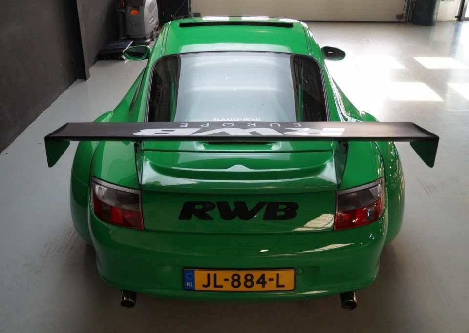 Bild 42/50 von Porsche 911 Carrera 4 RWB (1999)