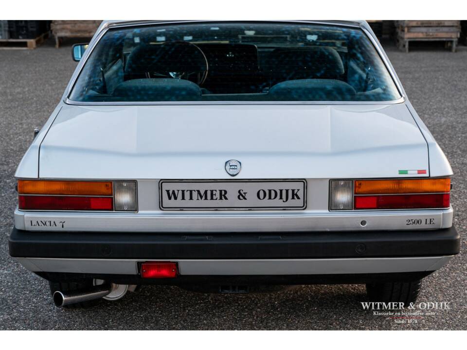 Immagine 11/25 di Lancia Gamma Coupe 2500 I.E. (1981)