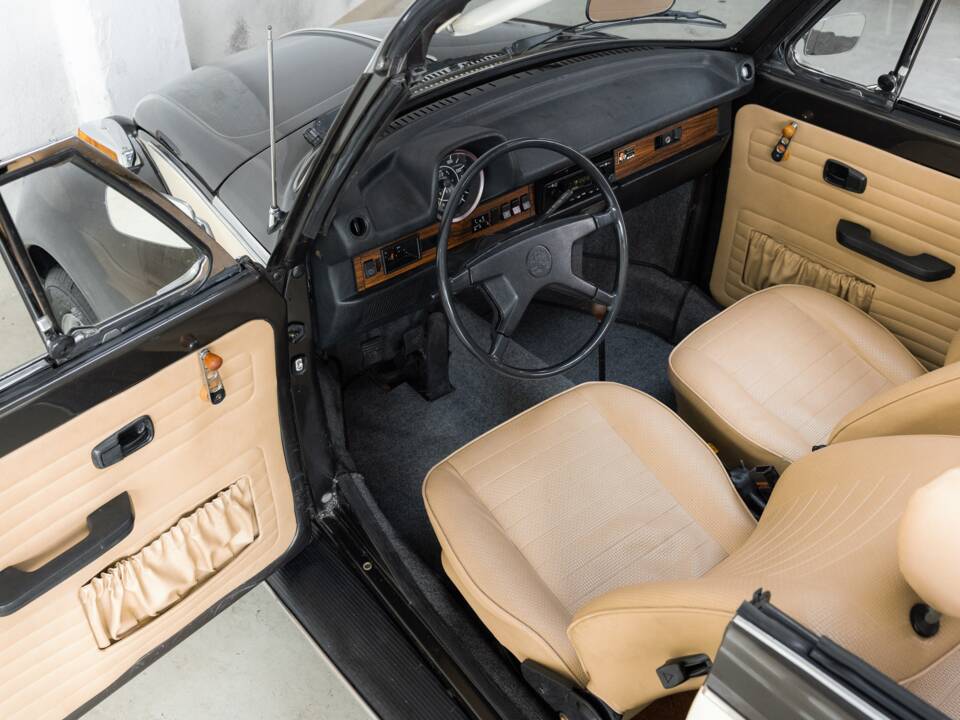 Bild 7/32 von Volkswagen Käfer 1303 LS (1978)