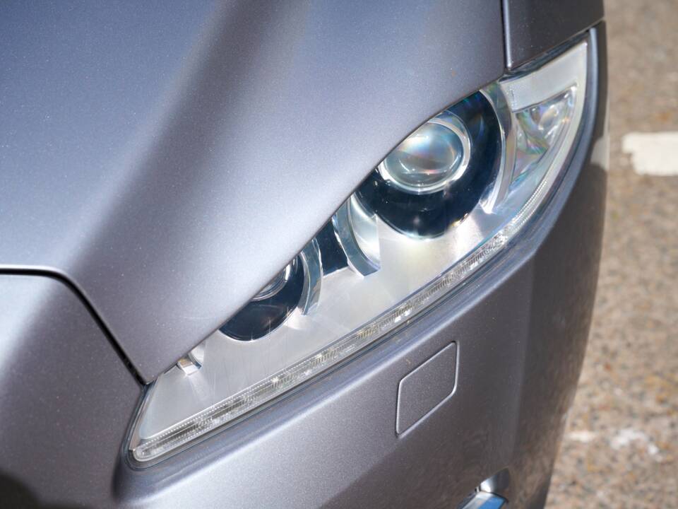 Image 40/50 of Jaguar XJ 5.0 (2012)