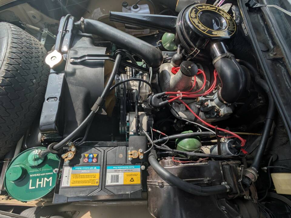 Image 24/31 of Citroën D Spécial (1974)