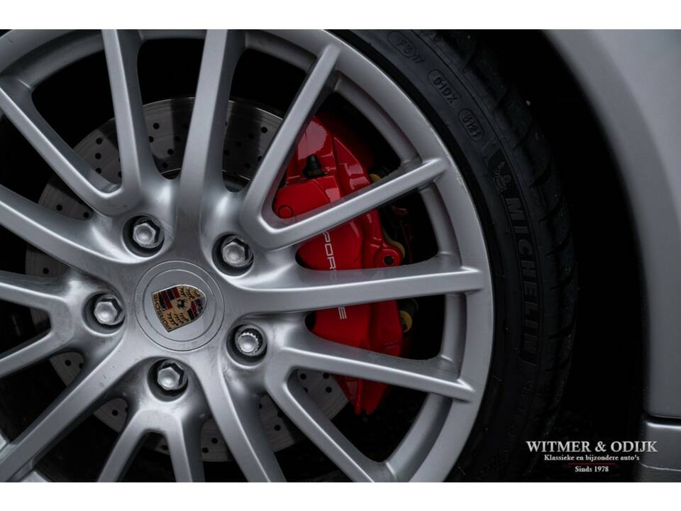 Bild 19/31 von Porsche 911 Carrera 4S (2006)