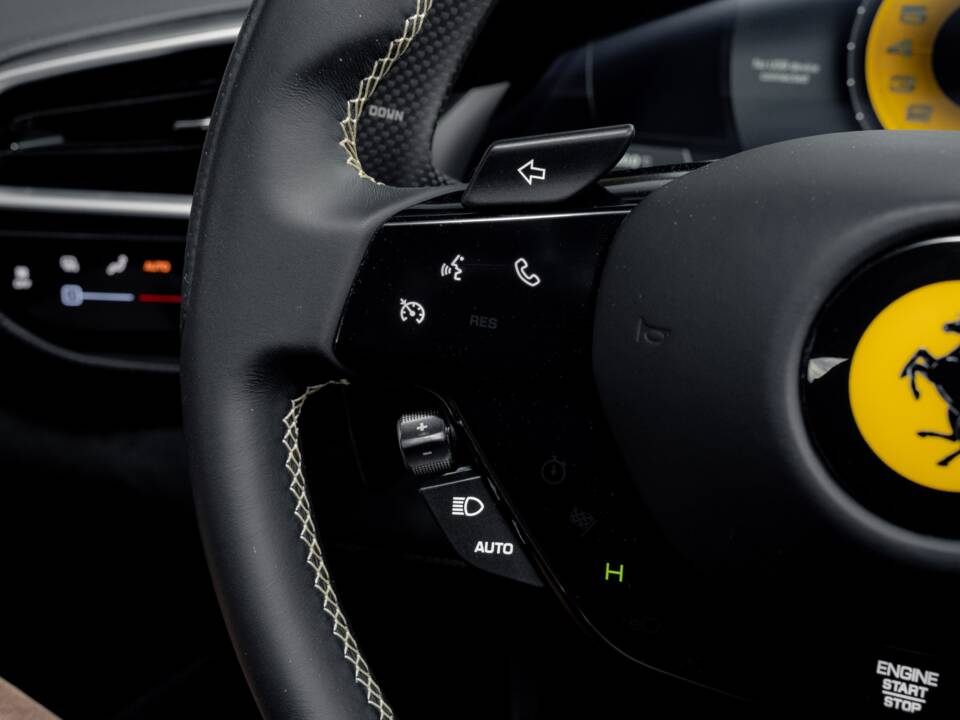 Imagen 71/79 de Ferrari 296 GTB (2022)