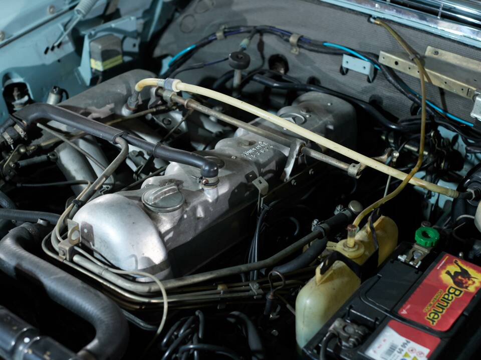 Image 34/91 of Mercedes-Benz 280 SE (1970)