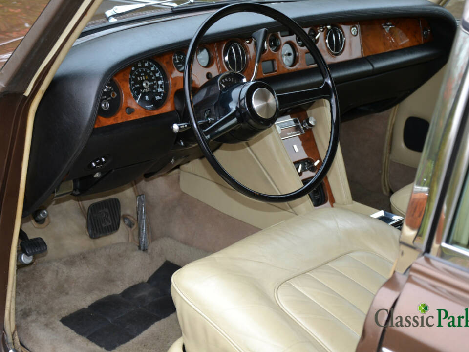 Image 23/50 of Rolls-Royce Silver Shadow I (1973)