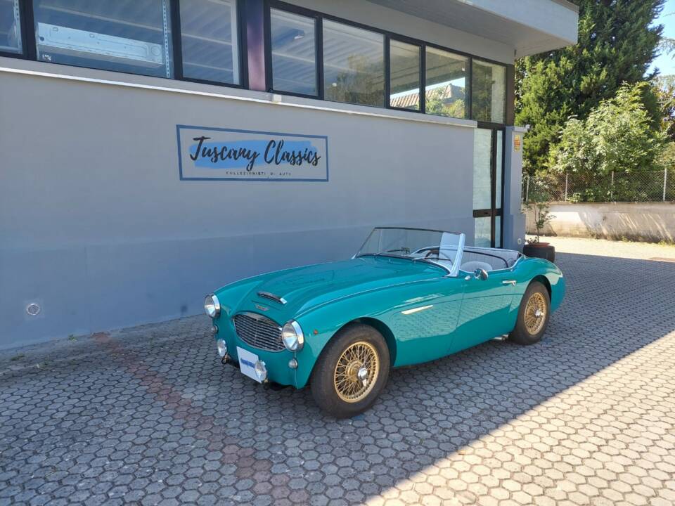 Image 2/42 of Austin-Healey 100&#x2F;6 (BN4) (1957)