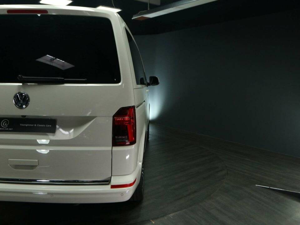 Image 34/50 of Volkswagen T6 Multivan 2.0 TDI (2020)