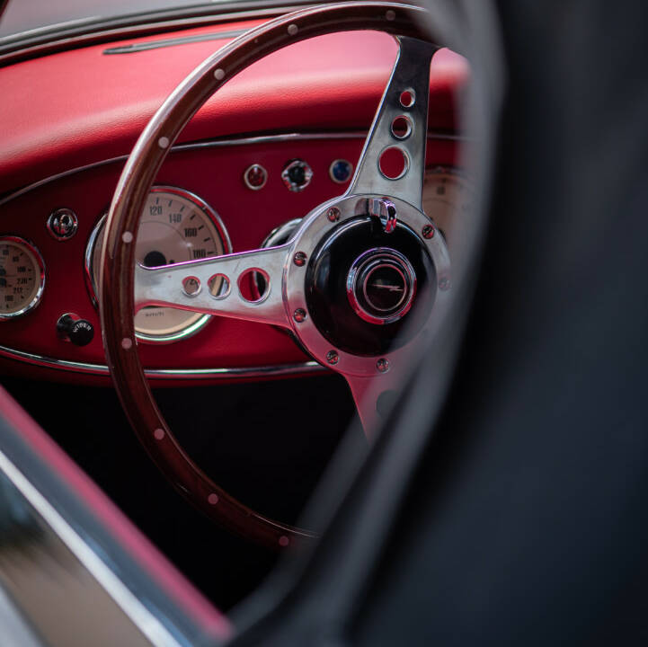 Image 6/29 of Austin-Healey 3000 Mk II (BJ7) (1963)