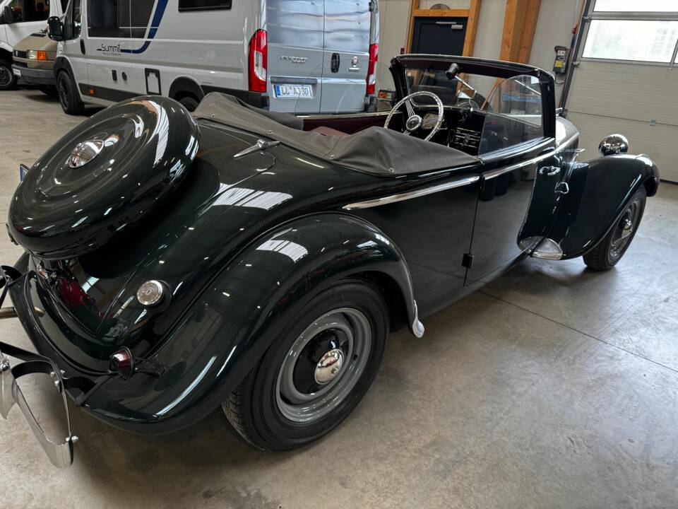 Image 12/40 de Citroën Traction Avant 11 BL (1951)