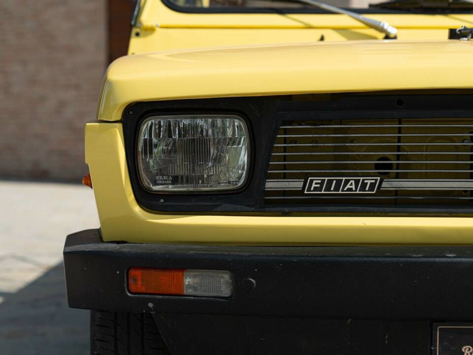Immagine 22/50 di FIAT 127 Moretti Midimaxi 900 (1980)