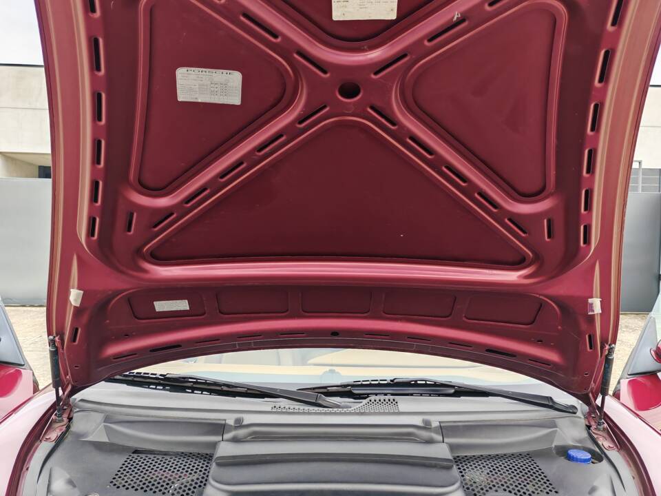 Bild 46/48 von Porsche 911 Carrera (1999)