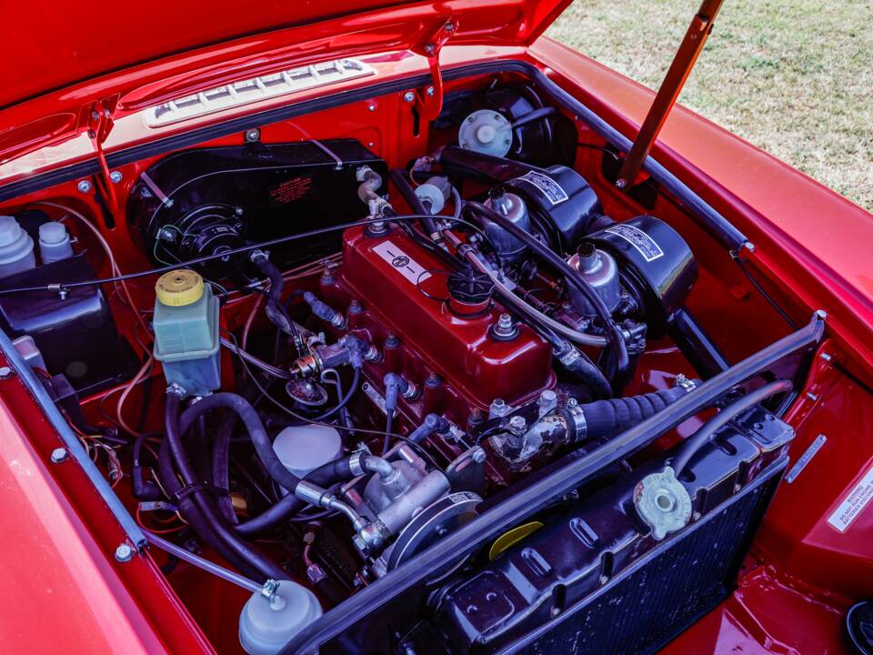 Image 32/41 de MG MGB (1972)