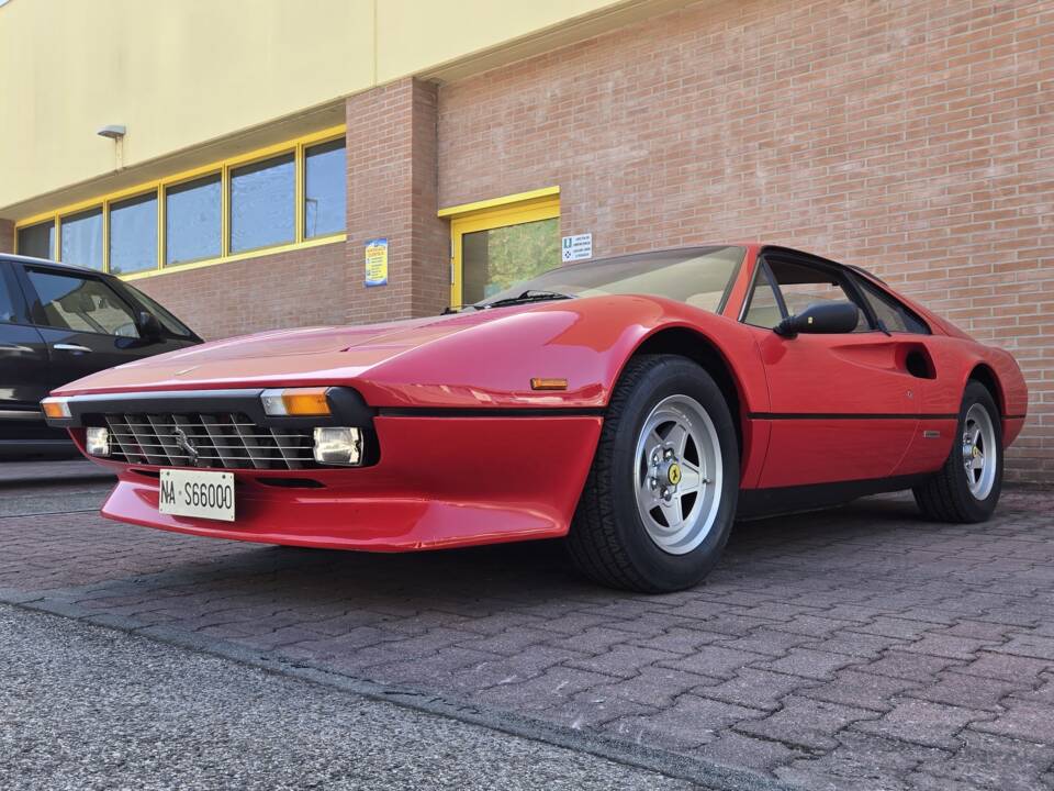 Image 18/95 of Ferrari 308 GTBi Quattrovalvole (1984)