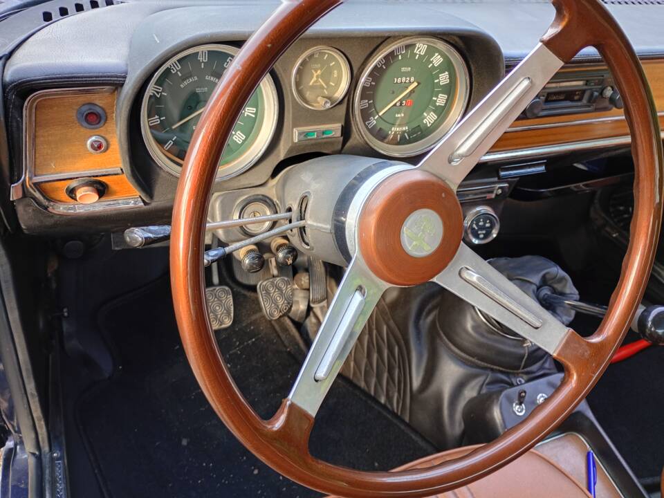 Image 9/15 of Alfa Romeo Giulia Super 1.3 (1972)