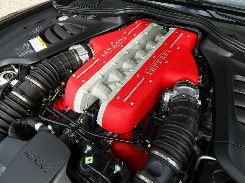 Immagine 24/50 di Ferrari GTC4Lusso (2018)