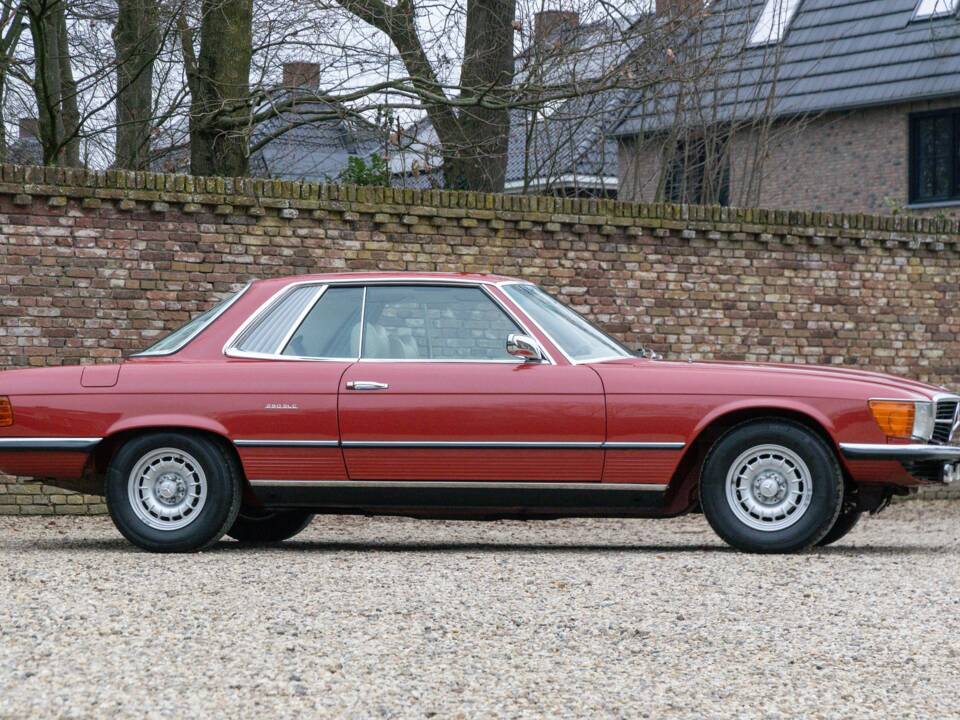 Bild 49/50 von Mercedes-Benz 280 SLC (1975)