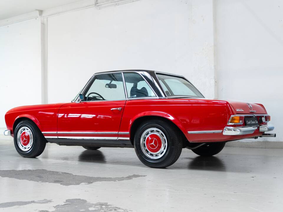 Image 5/35 of Mercedes-Benz 280 SL (1970)